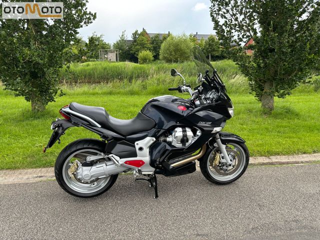 moto-guzzi - norge-1200-gt