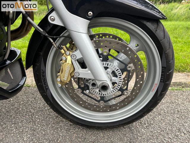 moto-guzzi - norge-1200-gt