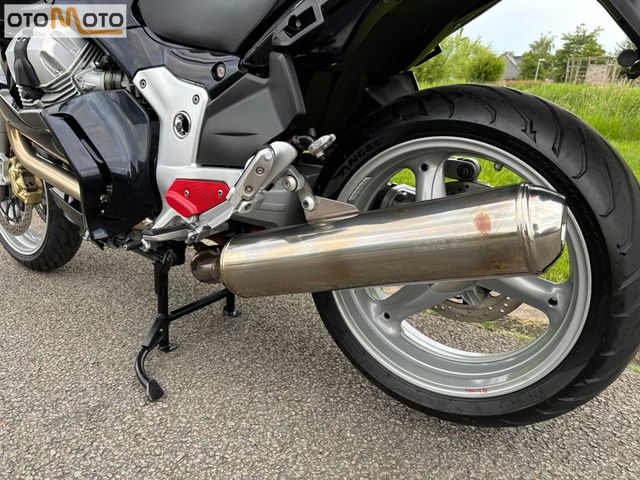 moto-guzzi - norge-1200-gt