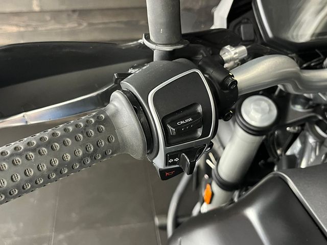 moto-guzzi - v-85-tt