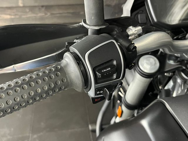 moto-guzzi - v-85-tt
