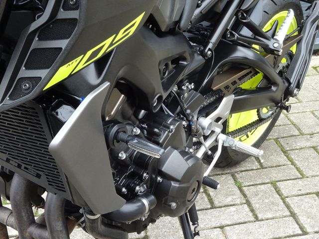 yamaha - mt-09-abs