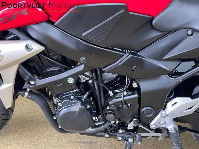 suzuki - gsr-750