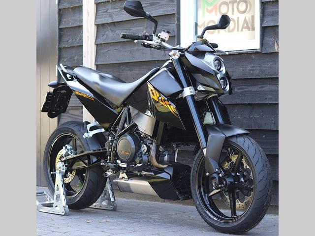ktm - 690-duke