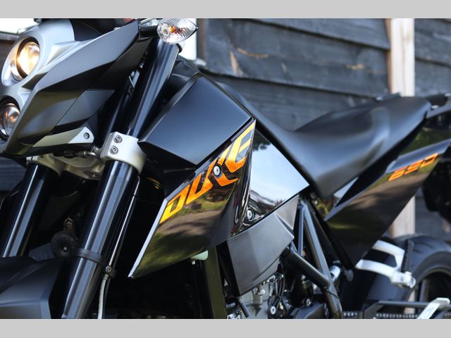 ktm - 690-duke