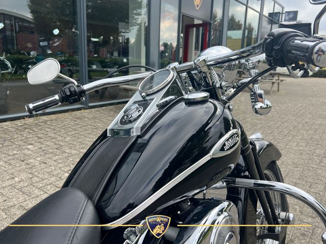 harley-davidson - springer-classic-flstsci-softail