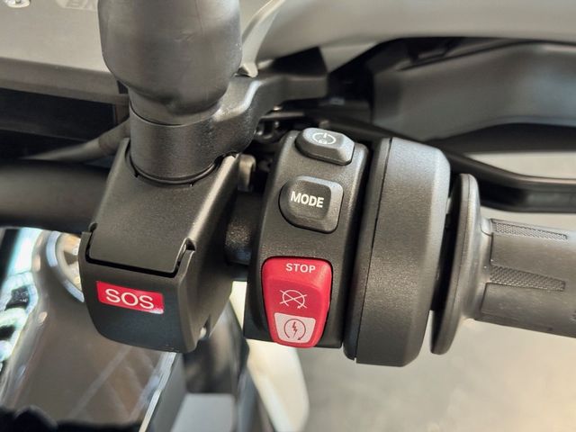bmw - r-1300-gs