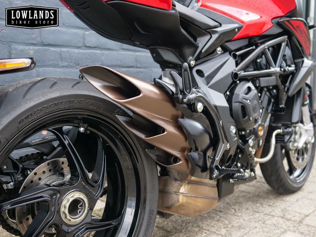 mv-agusta - brutale-800-rosso