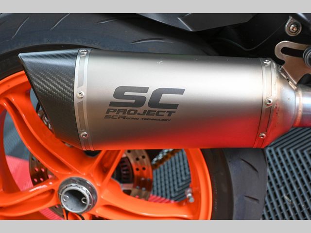 ktm - 1290-super-duke-r