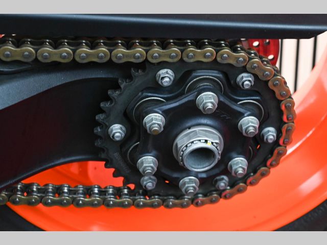 ktm - 1290-super-duke-r