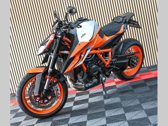 ktm - 1290-super-duke-r