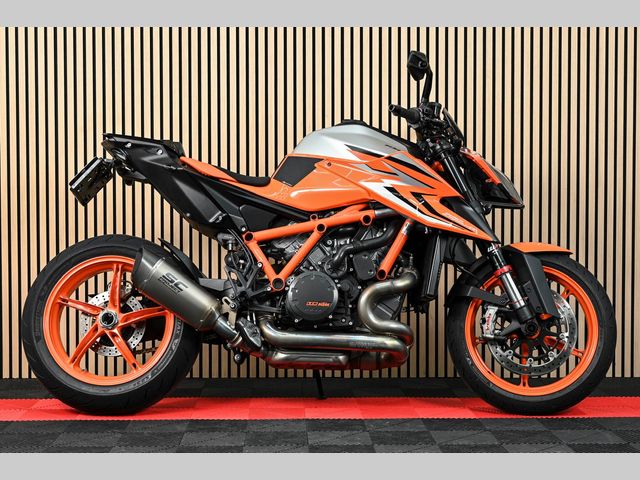 ktm - 1290-super-duke-r