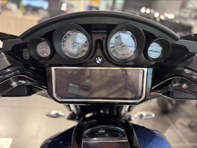 bmw - r-18-b