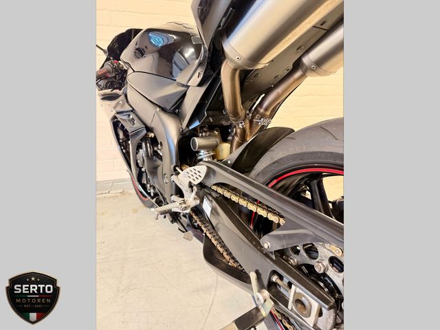 yamaha - yzf-r1