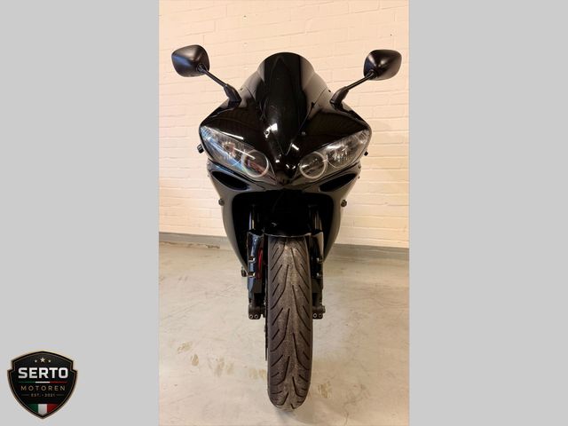 yamaha - yzf-r1