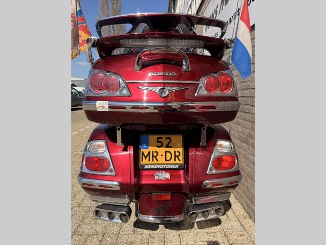 honda - gl-1800-goldwing