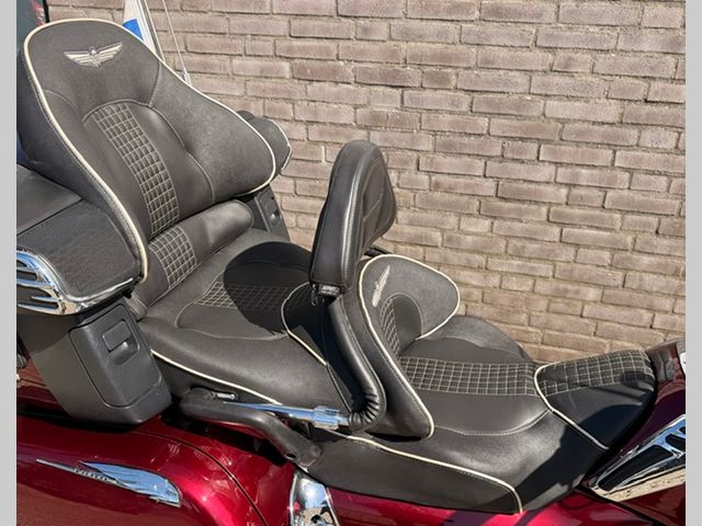 honda - gl-1800-goldwing