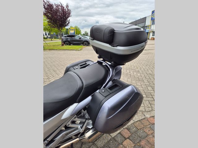yamaha - fjr-1300