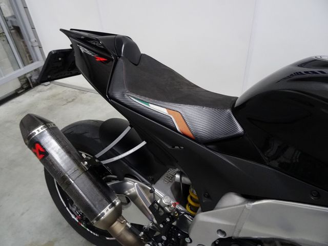 aprilia - rsv-4-r