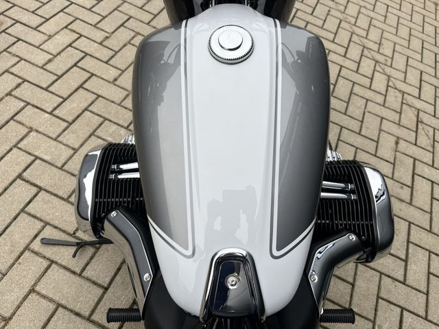 bmw - r-18
