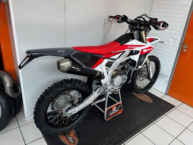 fantic - xef-250