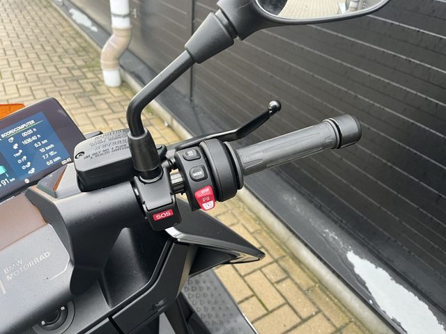 bmw - ce-04