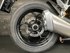 Moto Guzzi V100 Mandello S Verde 2023 occasion – foto 5 van 16