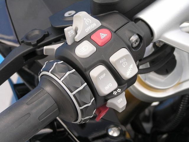 bmw - r-1200-rs