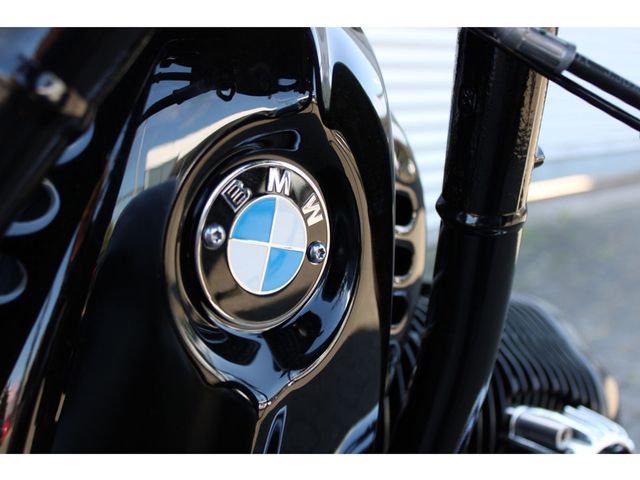 bmw - r-18-classic