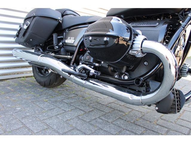 bmw - r-18-classic
