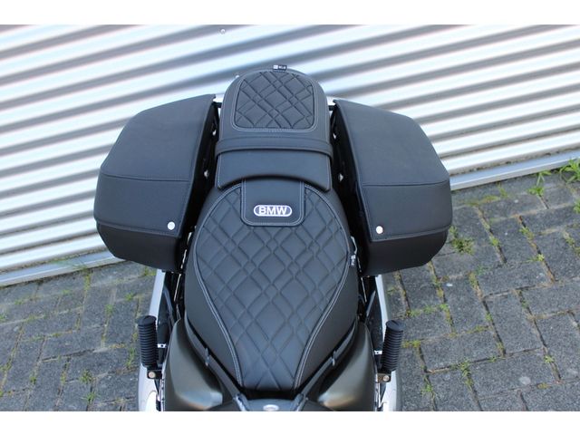 bmw - r-18-classic