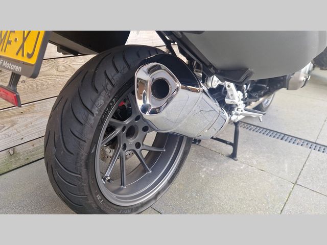 bmw - r-1200-rs