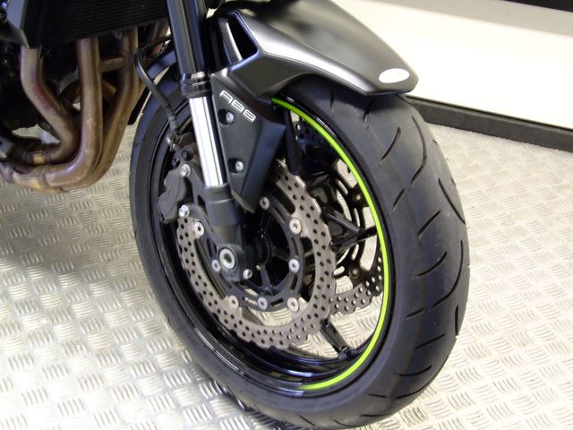 kawasaki - z900