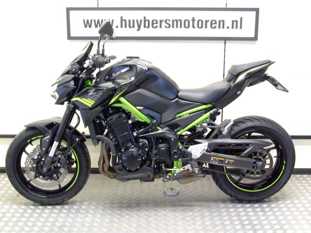 kawasaki - z900