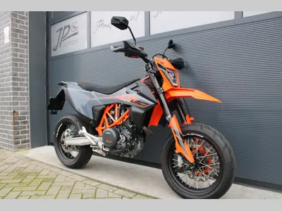KTM 690 SMC R – foto 2