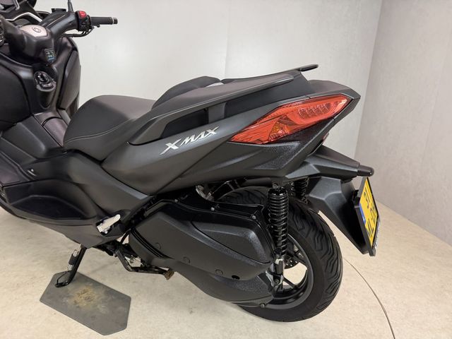 yamaha - x-max-300-abs