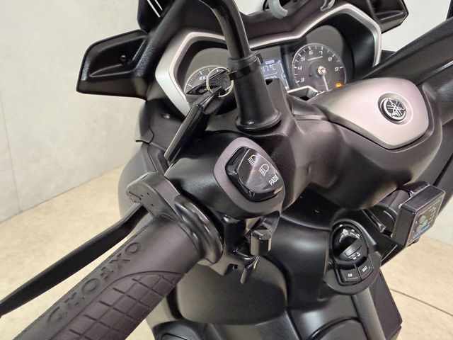 yamaha - x-max-300-abs