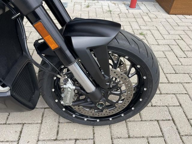 ducati - xdiavel-s