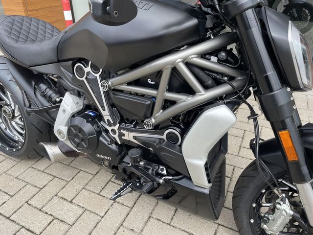 ducati - xdiavel-s