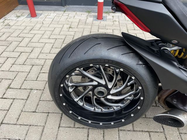 ducati - xdiavel-s