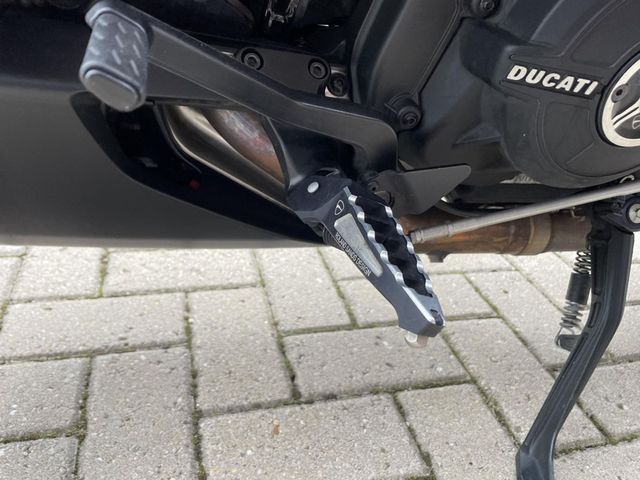 ducati - xdiavel-s