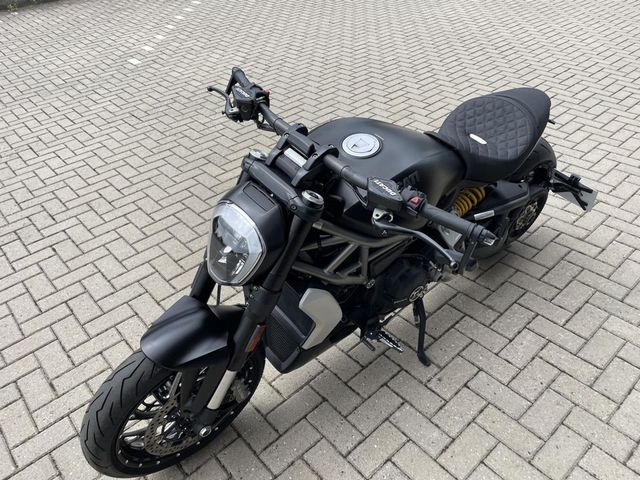 ducati - xdiavel-s