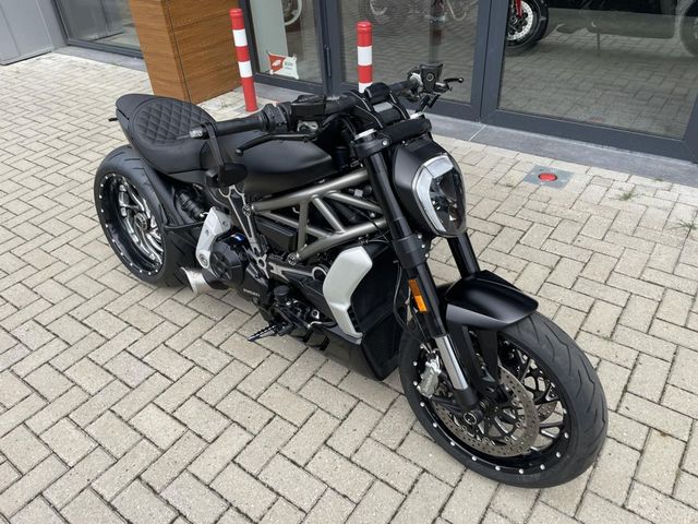 ducati - xdiavel-s