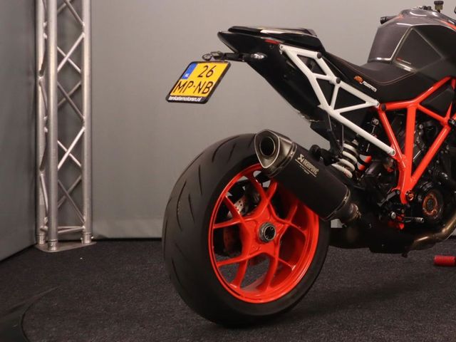 ktm - 1290-super-duke-r