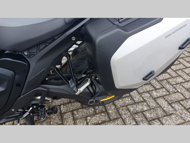 bmw - r-1300-gs