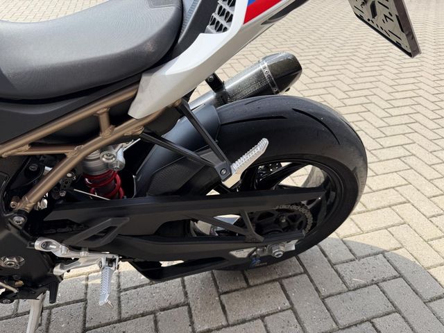 bmw - s-1000-rr