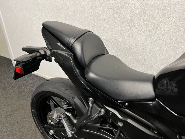 kawasaki - ninja-650