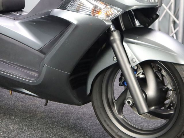 honda - fjs-400-silverwing