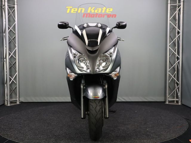 honda - fjs-400-silverwing