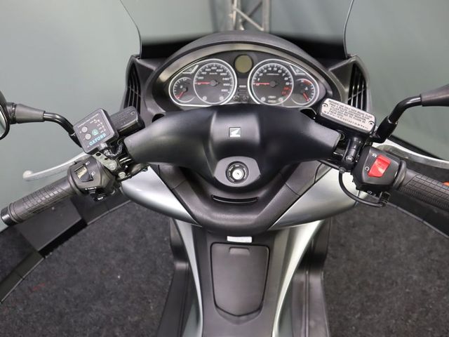 honda - fjs-400-silverwing